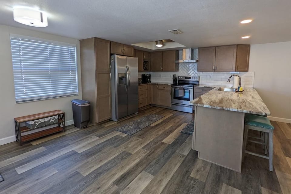 Condo, Multiple Beds (Sea Club #44 - Coral Reef Retreat) | Private kitchen | Oven, toaster