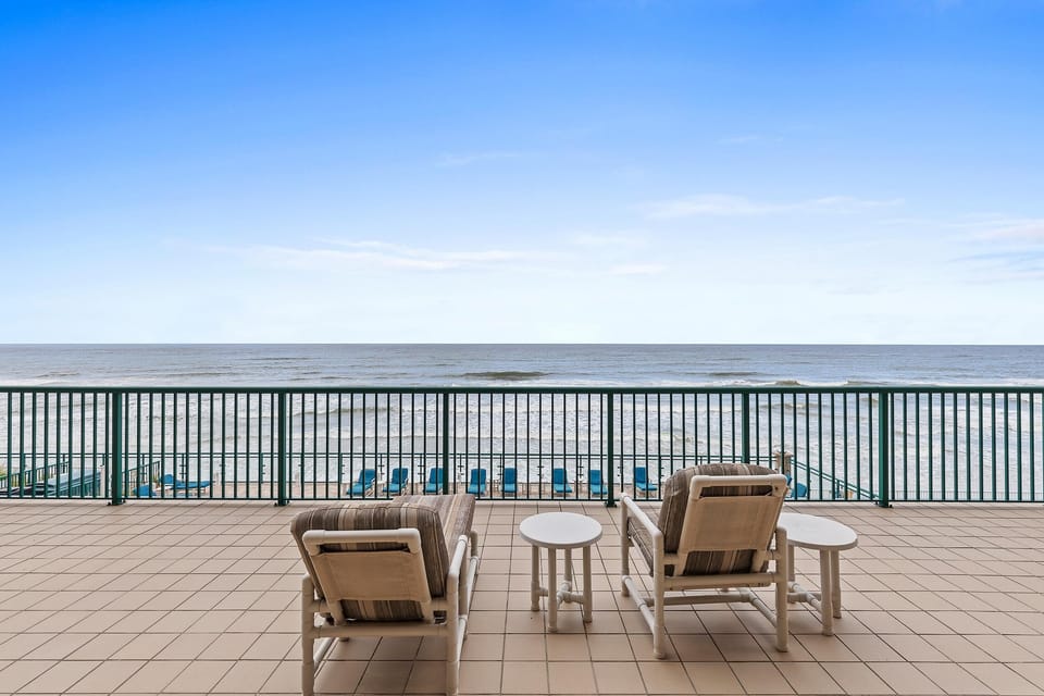 Condo, Multiple Beds (DiMucci Twin Towers 206) | Property grounds