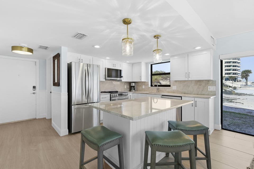 Condo, Multiple Beds (Ocean Reef Villas 110) | Private kitchen | Oven, coffee/tea maker, toaster, blender