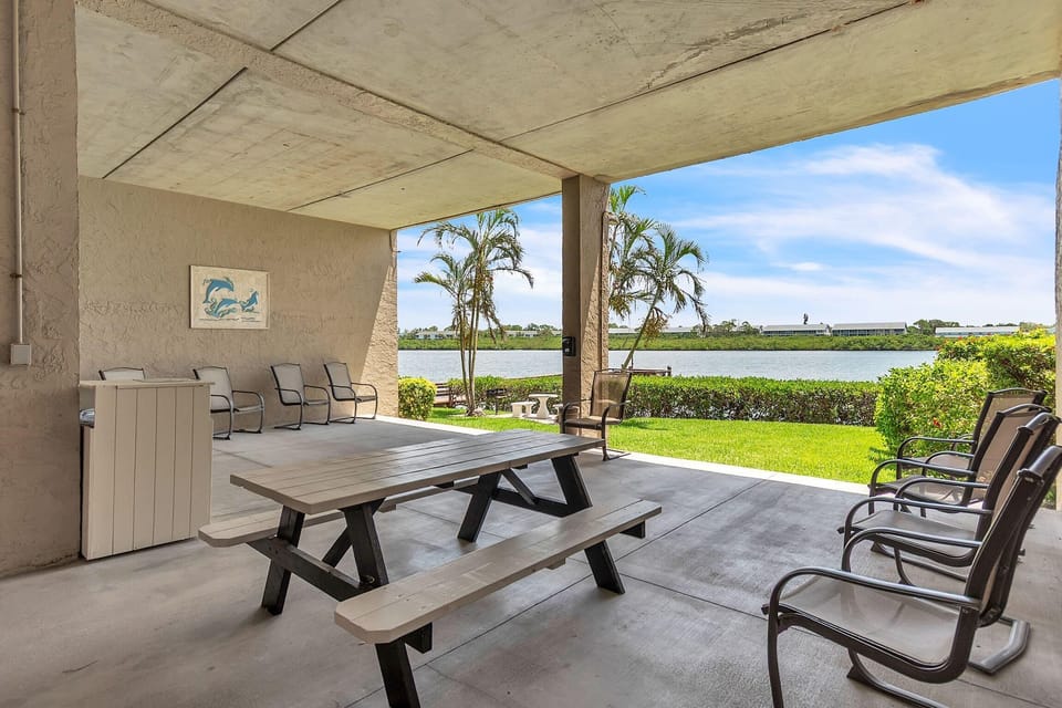 Condo, 2 Queen Beds (Sea Club #404 - Sunrise Vista) | Outdoor dining