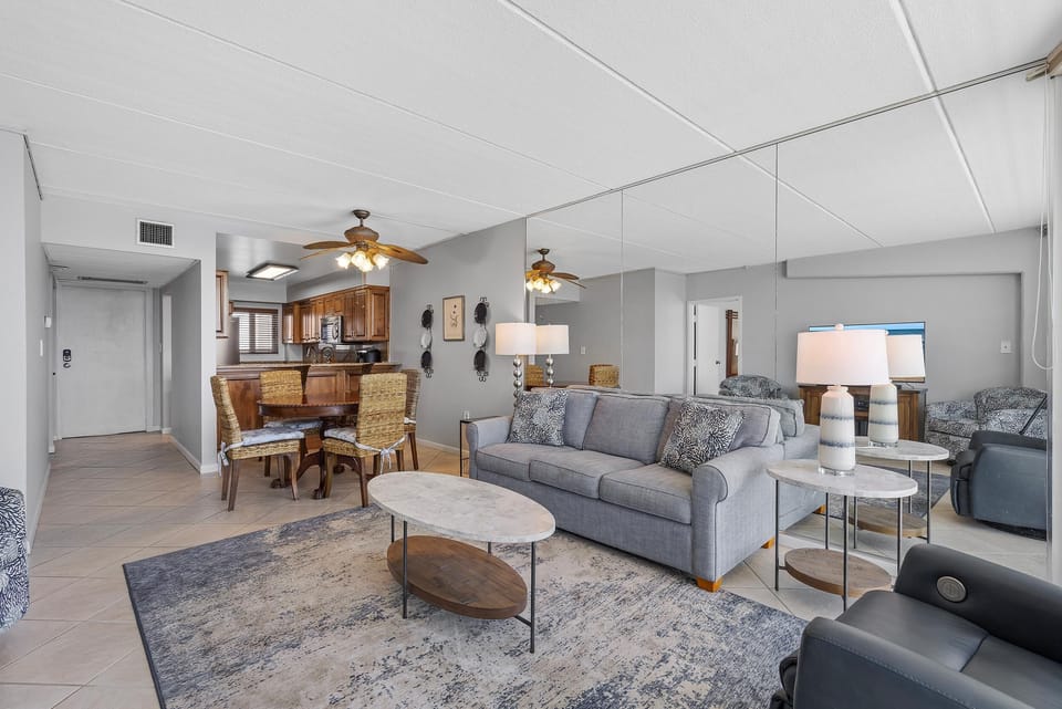 Condo, 1 King Bed with Sofa bed (Surfside Club 503) | Living area
