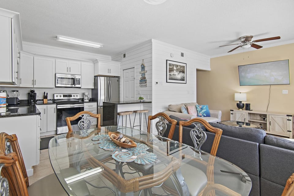 Condo, Multiple Beds (Poinciana Place #123) | Interior
