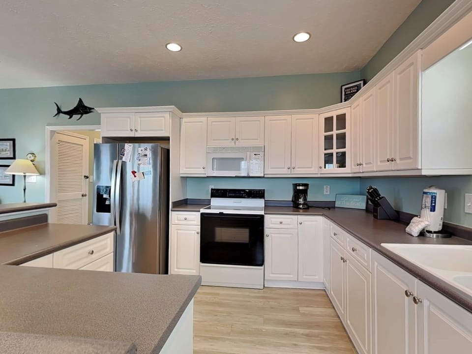 Studio (3 Bedrooms) | Property amenity