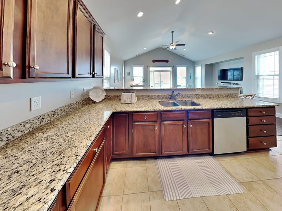 Studio (4 Bedrooms) | Property amenity