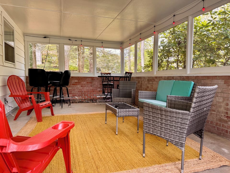 Relax and entertain in the Large covered sunroom 