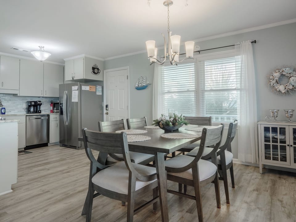 Studio (3 Bedrooms) | Property amenity