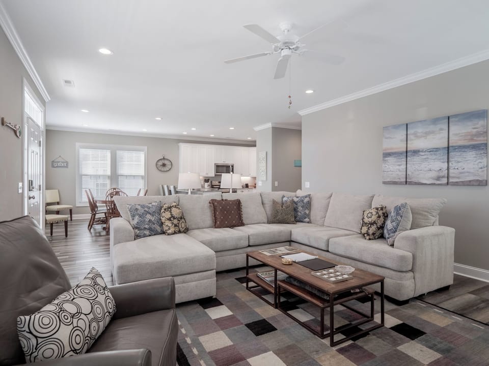 Studio (3 Bedrooms) | Property amenity
