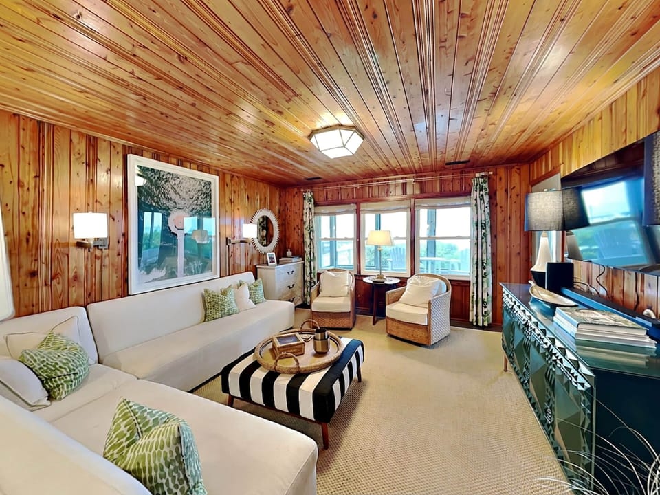 Studio (3 Bedrooms) | Property amenity