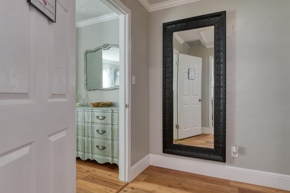 Need a full body mirror. We got you covered!