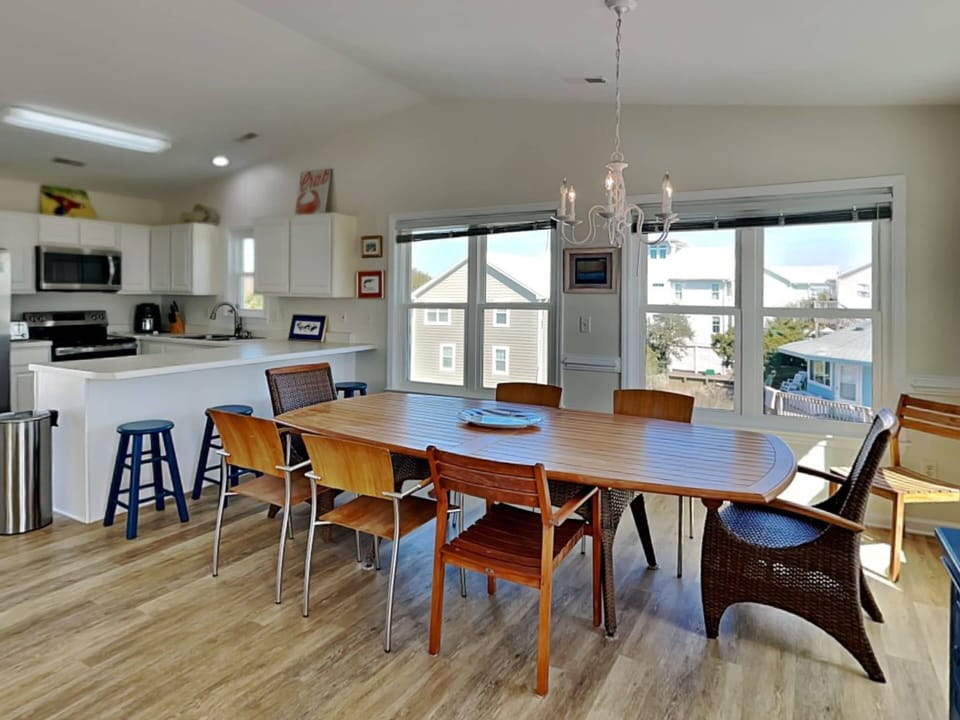 Studio (4 Bedrooms) | Property amenity