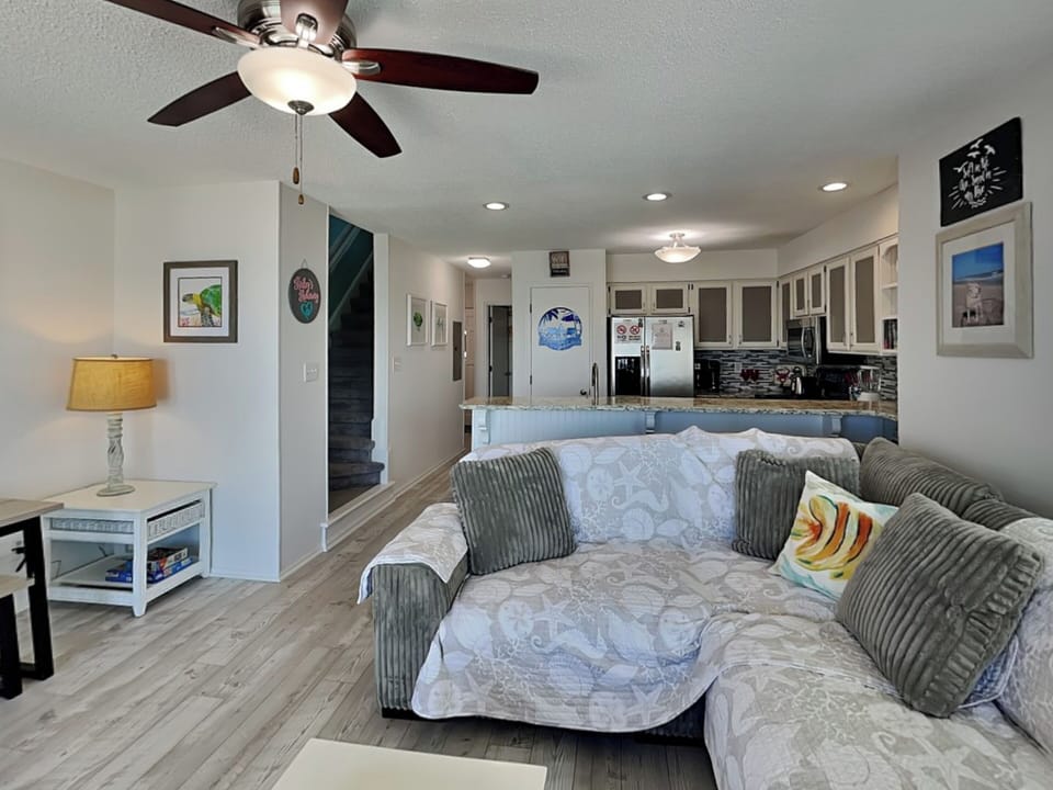 Studio (3 Bedrooms) | Property amenity