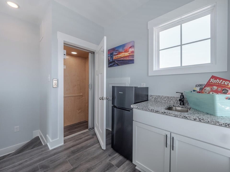 Studio (4 Bedrooms) | Property amenity