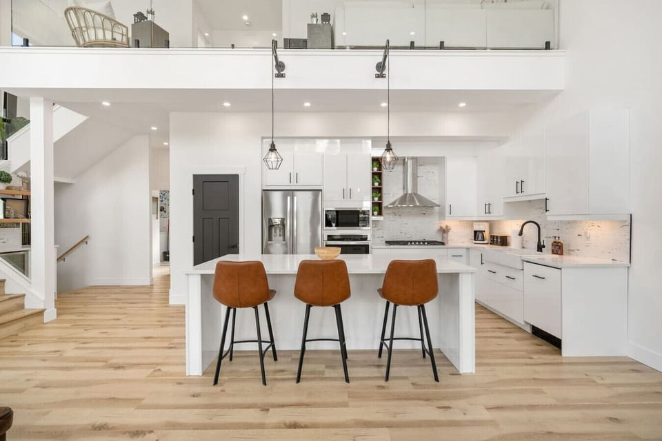 Full kitchen with a blender, crockpot/slow cooker, panini press, drip coffee maker, ground coffee, tea & sugar.