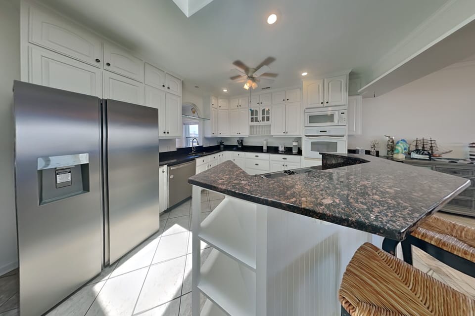 Studio (6 Bedrooms) | Property amenity
