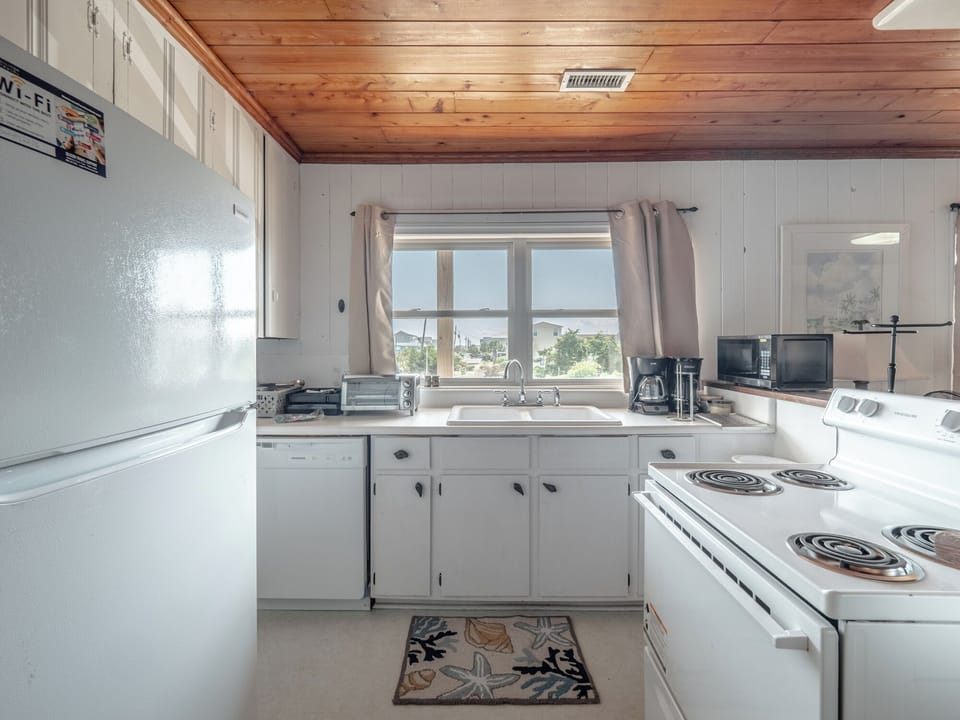 Studio (3 Bedrooms) | Property amenity