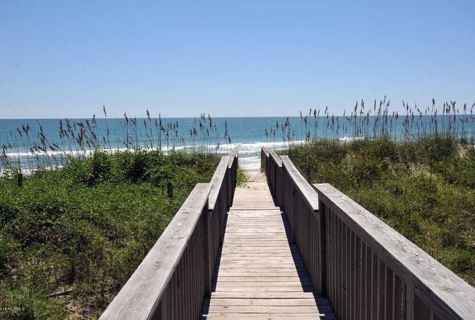 Studio (4 Bedrooms) | Property amenity