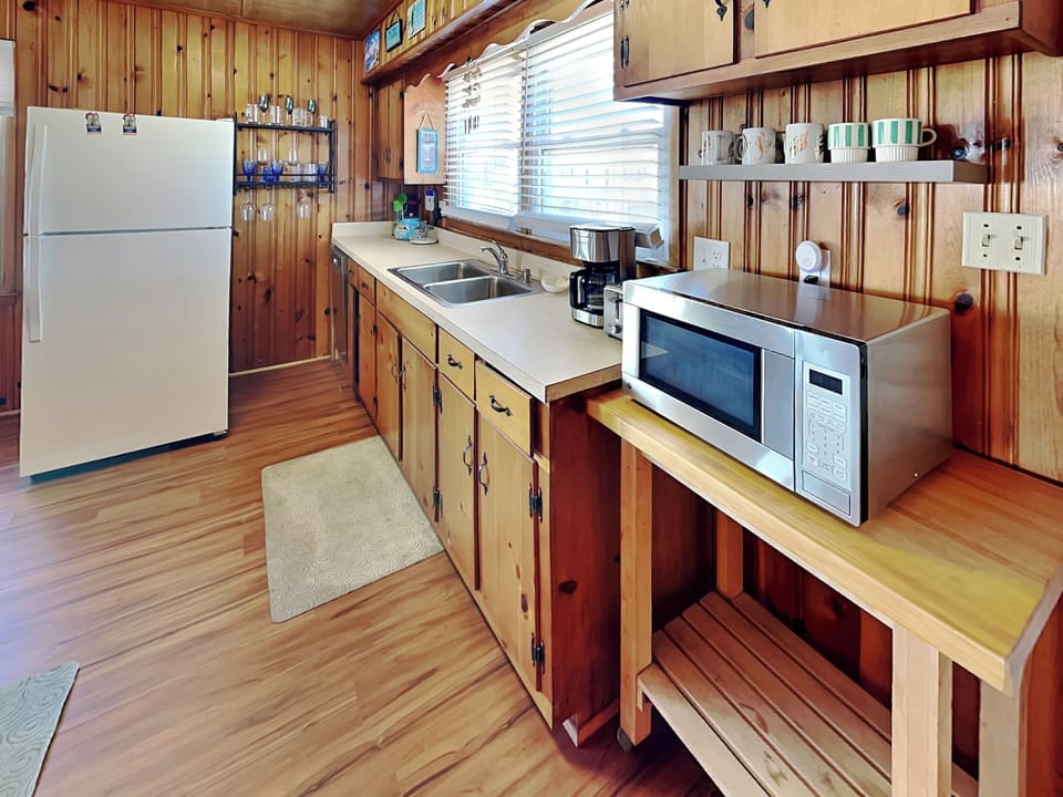 Studio (2 Bedrooms) | Property amenity