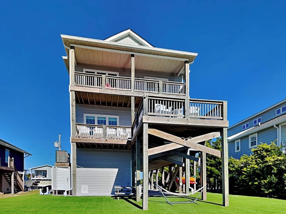 Studio (4 Bedrooms) | Property amenity