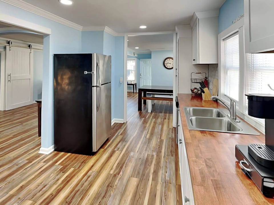 Studio (3 Bedrooms) | Property amenity