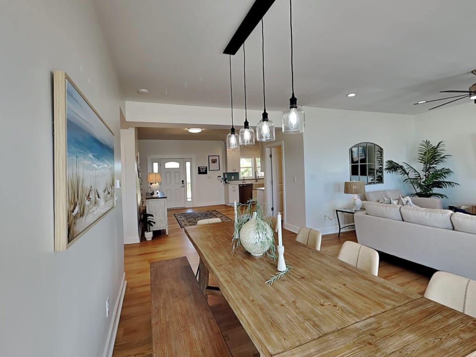 Studio (4 Bedrooms) | Property amenity