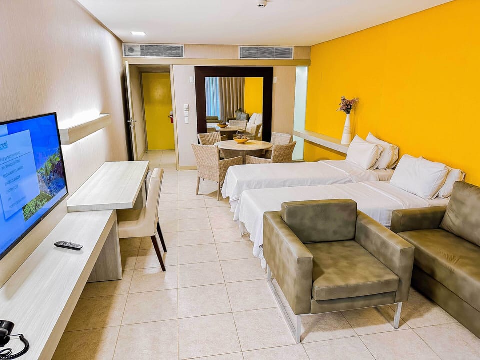 Minibar, in-room safe, individually decorated, individually furnished