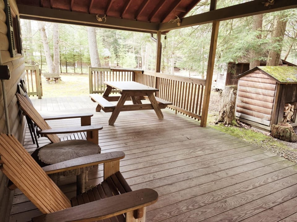 Buckeye Cabin Porch