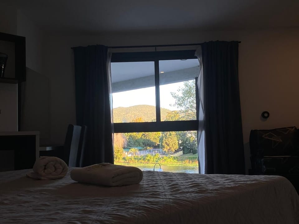 Deluxe Double or Twin Room, Balcony, Lake View | Desk, laptop workspace, free WiFi, bed sheets