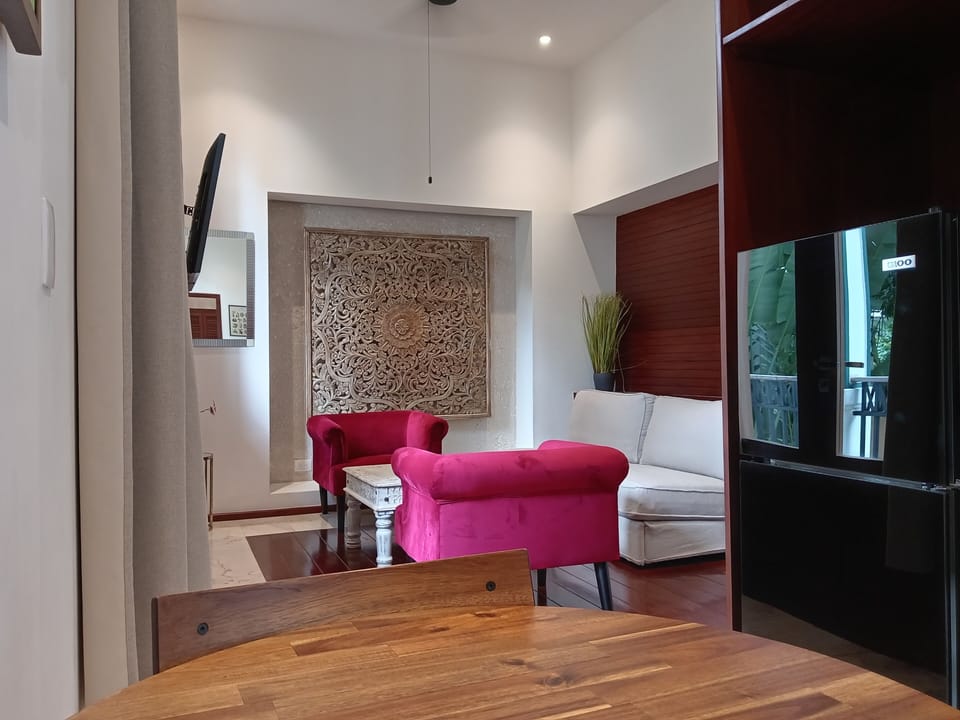 Superior Suite, Kitchen, Pool View | Living area | Printers