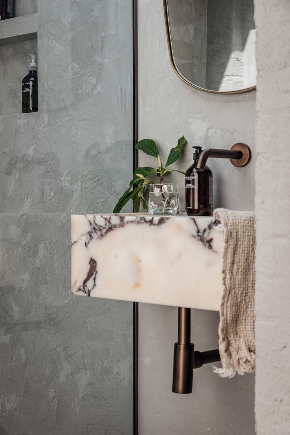 Newly renovated Bathroom 
shampoo - conditioner - body and hand wash - lotion - hair dryer