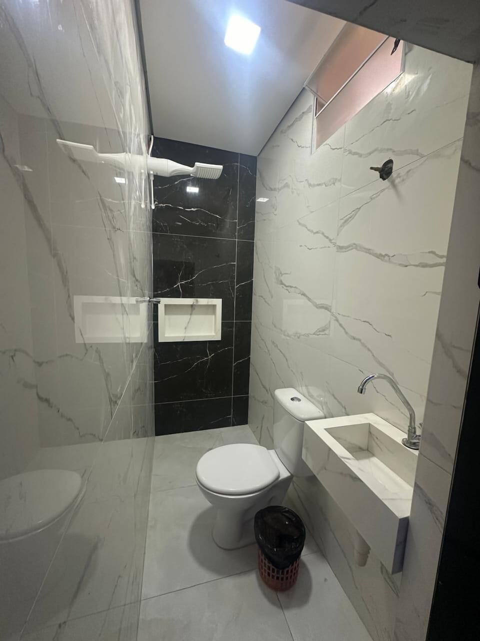 Shower, bidet, towels, soap