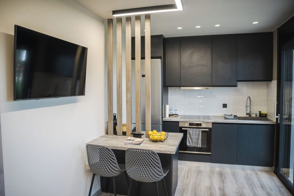 Kitchen and dining area
