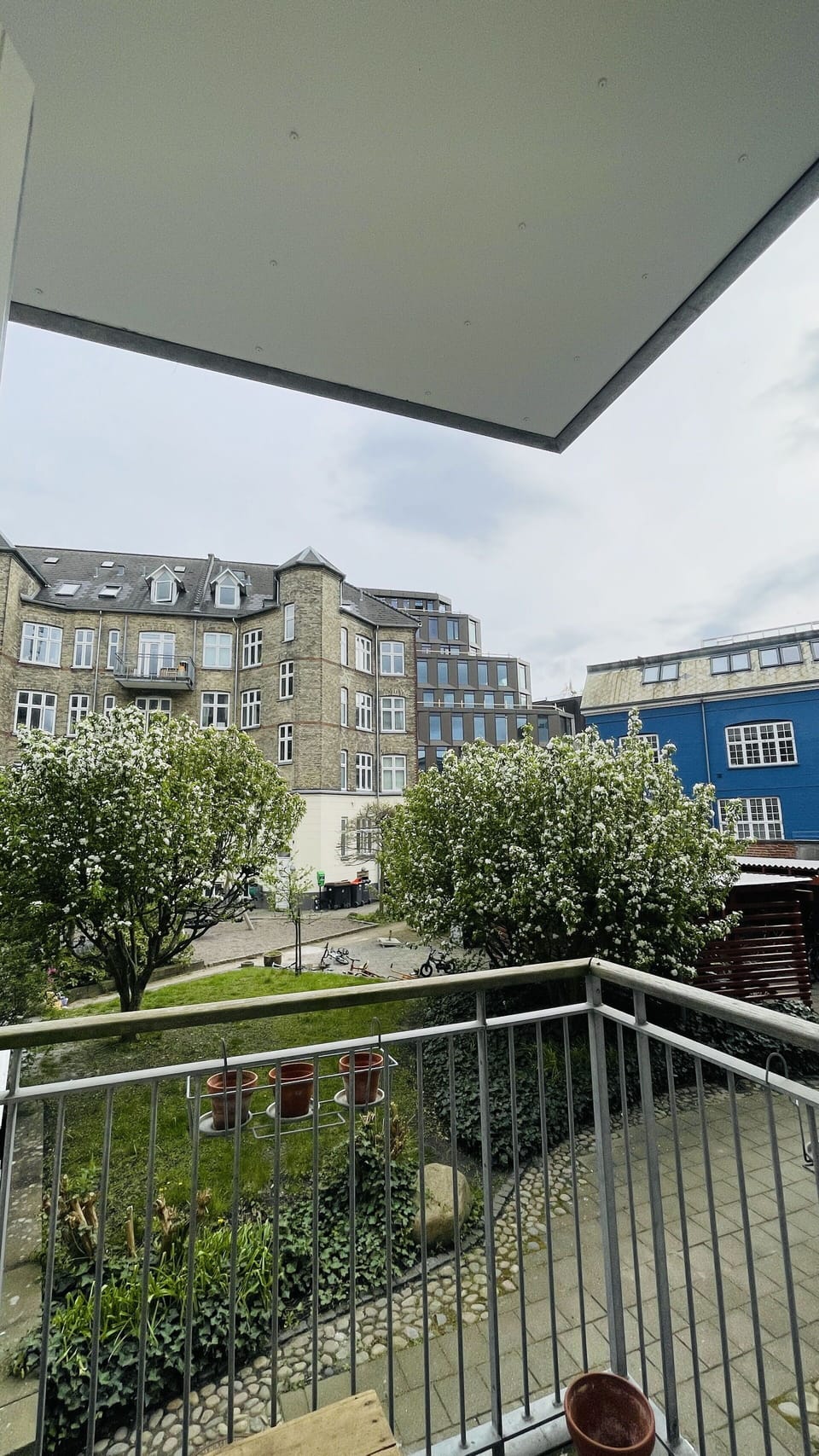 Building Exterior, Outdoor