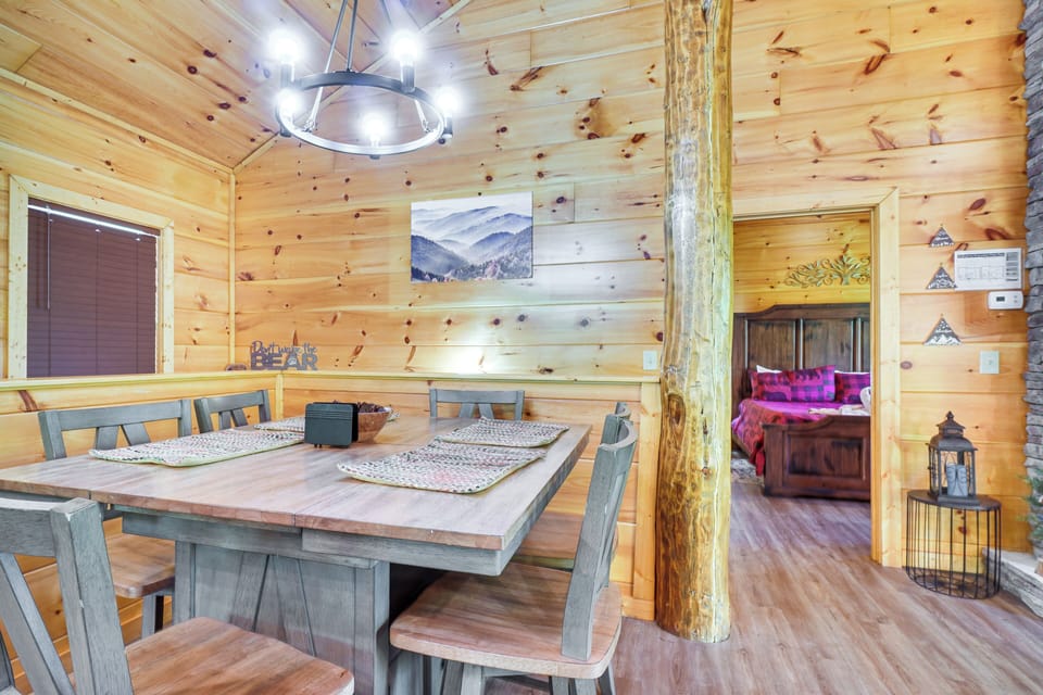Dining Room | Main Level