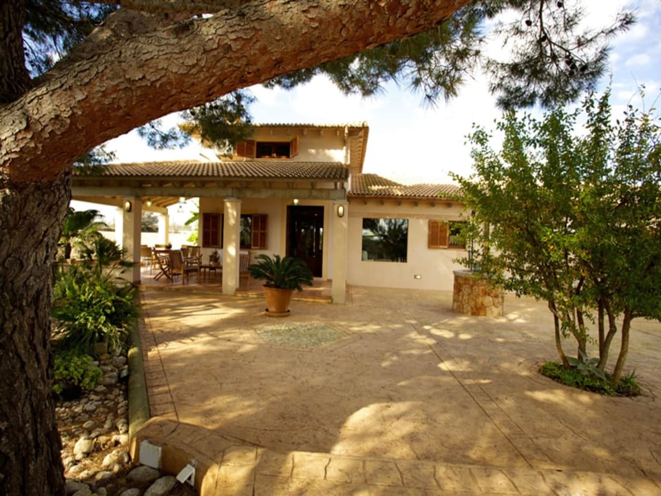 Holiday Home Exterior [summer]
