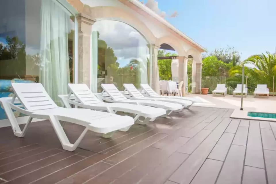 Holiday Home Swimming Pool