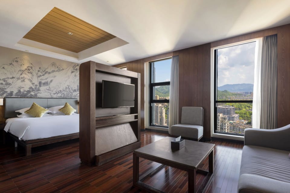 Business Double Room, City View | Free WiFi, bed sheets
