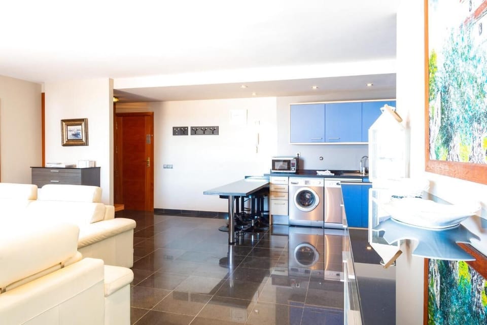 Kitchen (2)