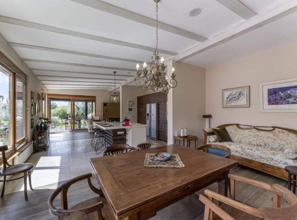Villa (Poolside Grand Retreat Villa) | Property amenity