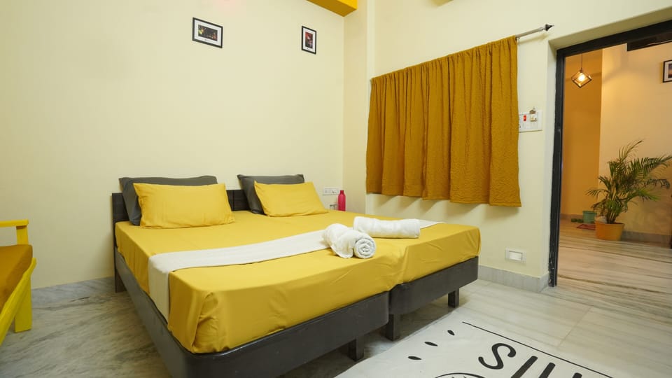Deluxe Double Room | Free WiFi, bed sheets