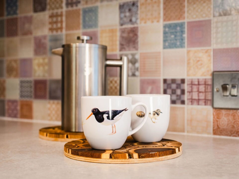 Tableware, Serveware, Porcelain, Ceramic, Cup, Dishware, Pottery, Wood Stain