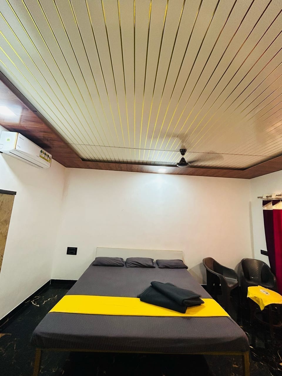 Superior Double Room | Bed sheets