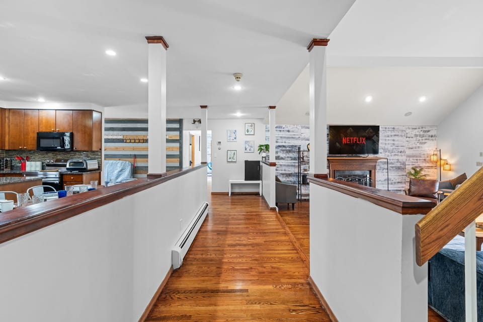 Open Flow Design
Clean lines and cozy touches guide you through the heart of the home where comfort meets function.