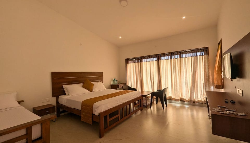 Soundproofing, iron/ironing board (on request), WiFi (free), bed sheets