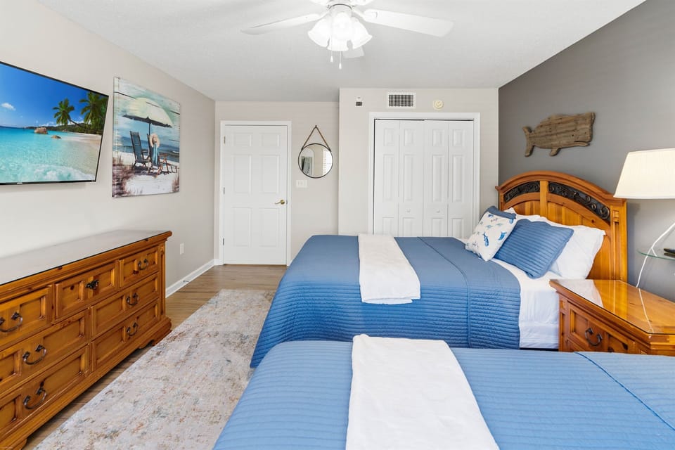 Queens in 3rd Bedroom