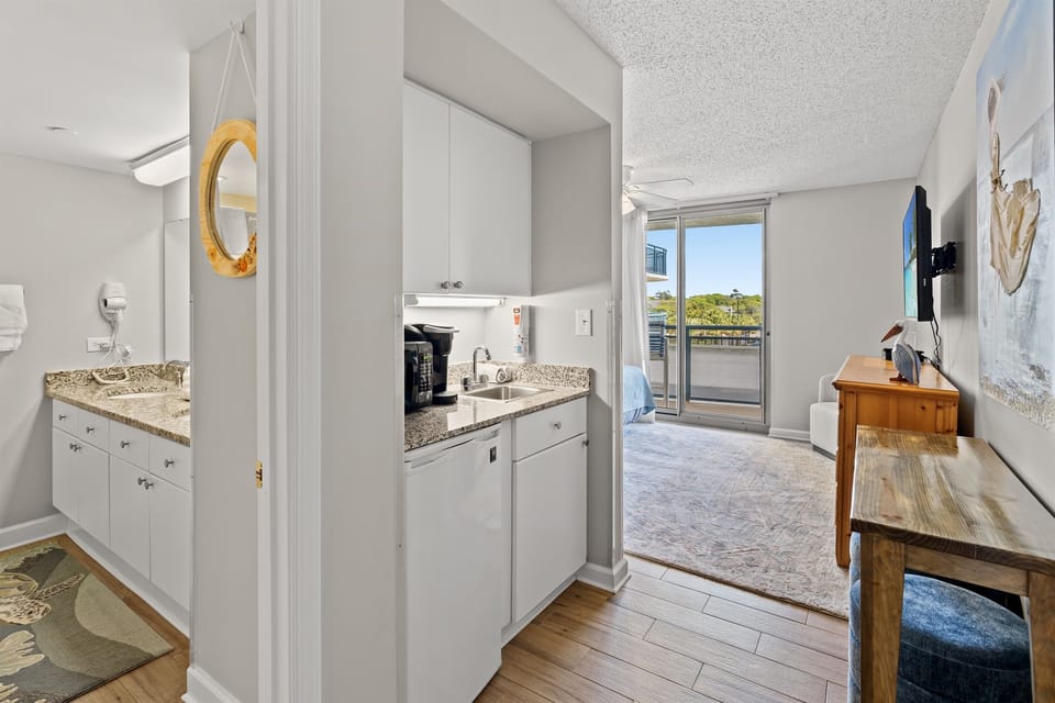 Kitchenette in 2nd Bedroom