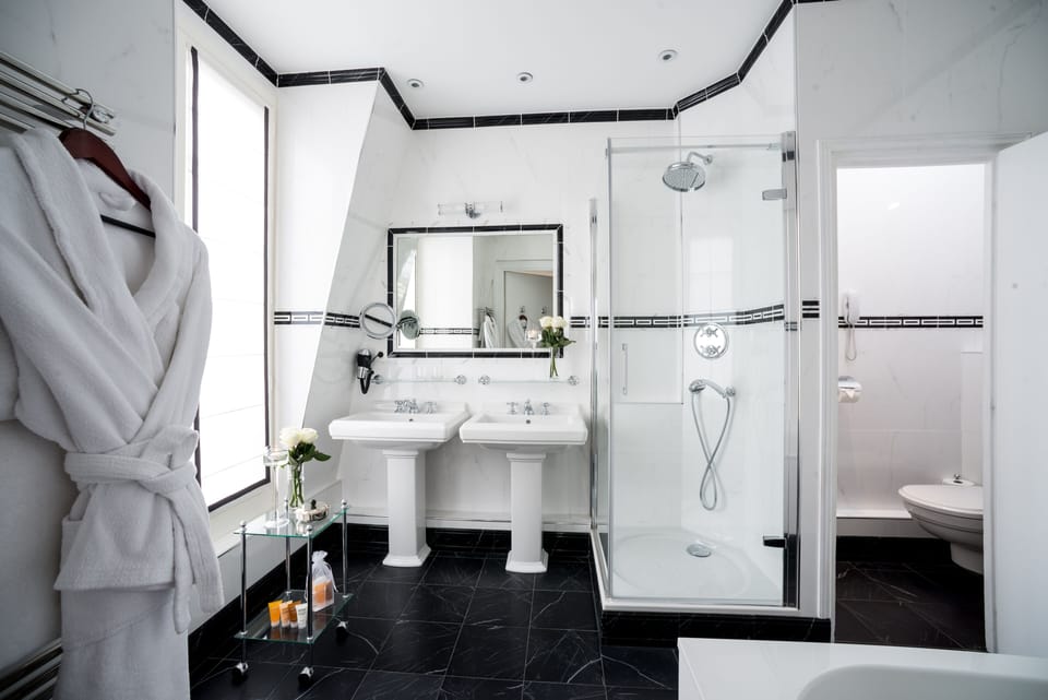 Free toiletries, hair dryer, bathrobes, towels