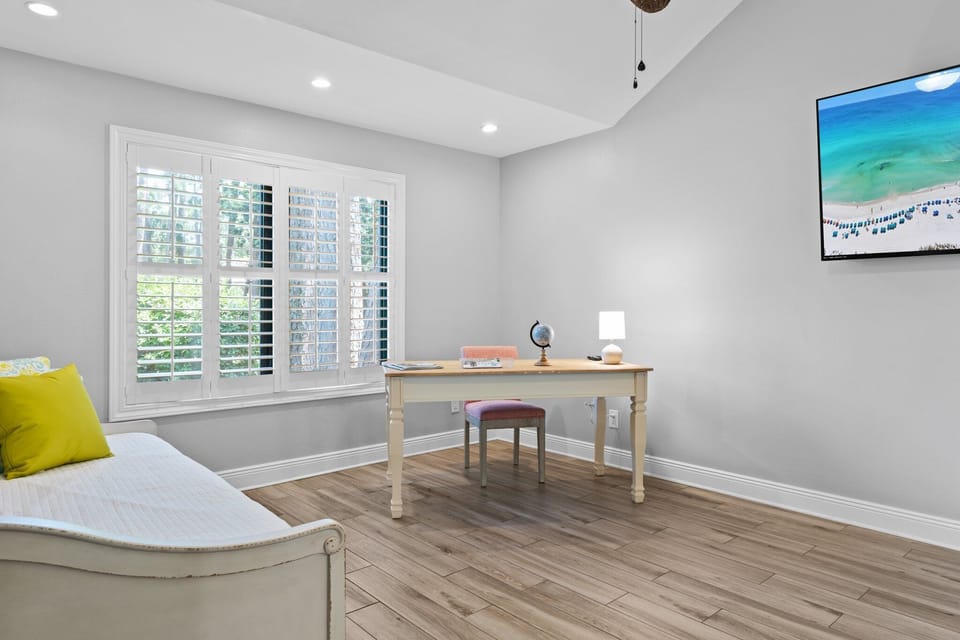 522 Augusta Village