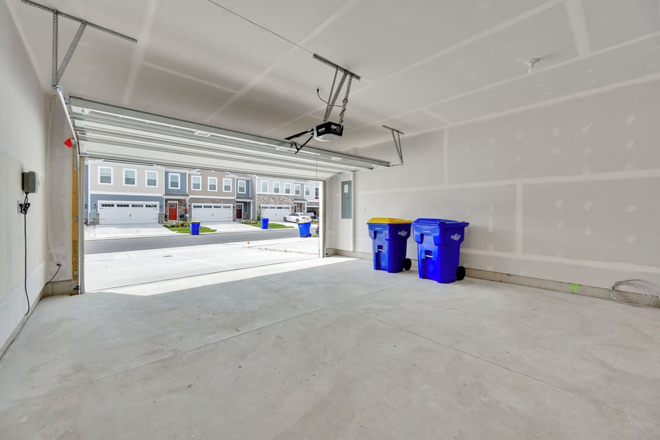 Pristine Garage!