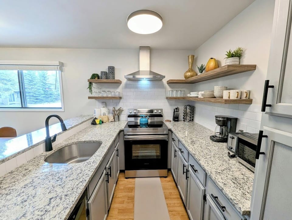 Fully equipped kitchen