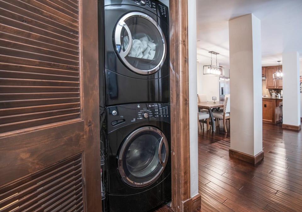 Washer / Dryer